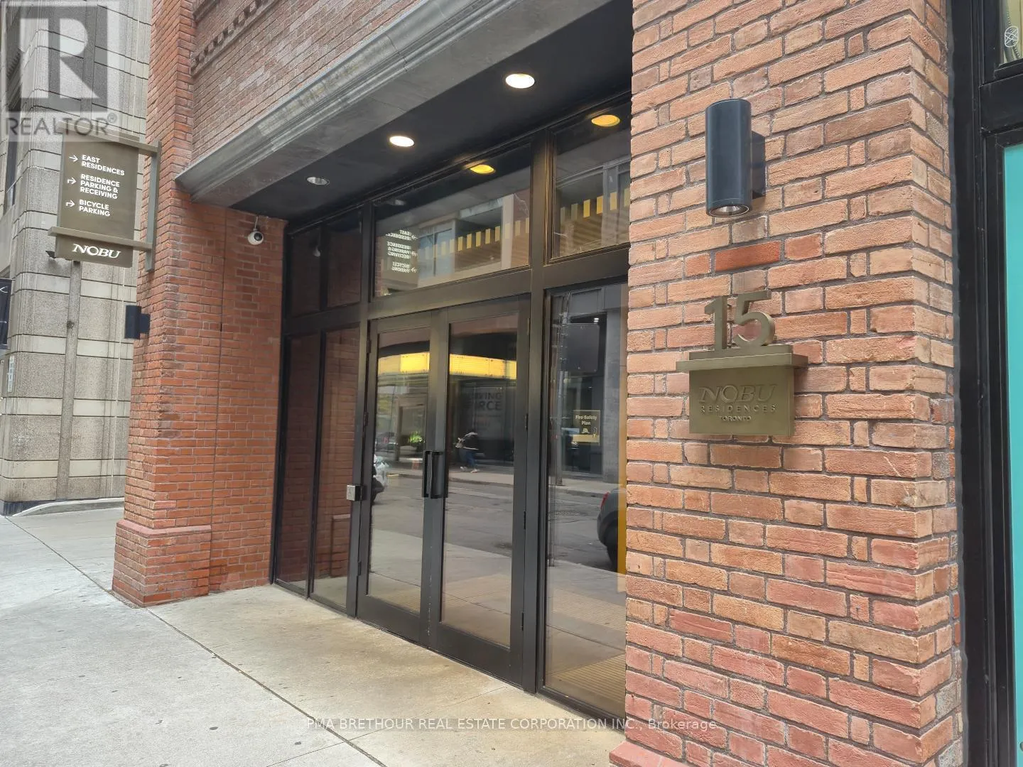 Apartment for rent: 1001 - 15 Mercer Street, Toronto, Ontario M5V 0T8