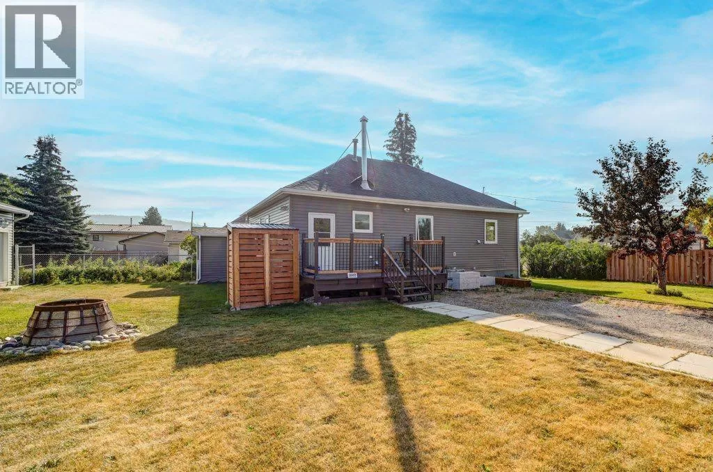 House for rent: 1002 227 Street, Hillcrest, Alberta T0K 1C0