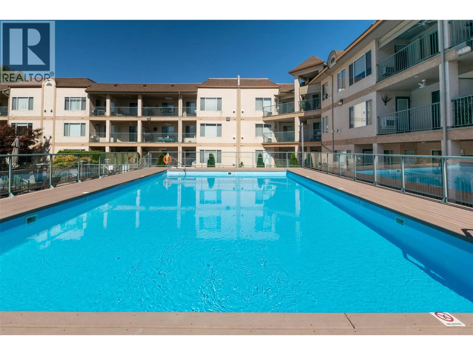 Apartment for rent: 1002 Riverside Avenue Unit# 318, Sicamous, British Columbia V0E 2V0