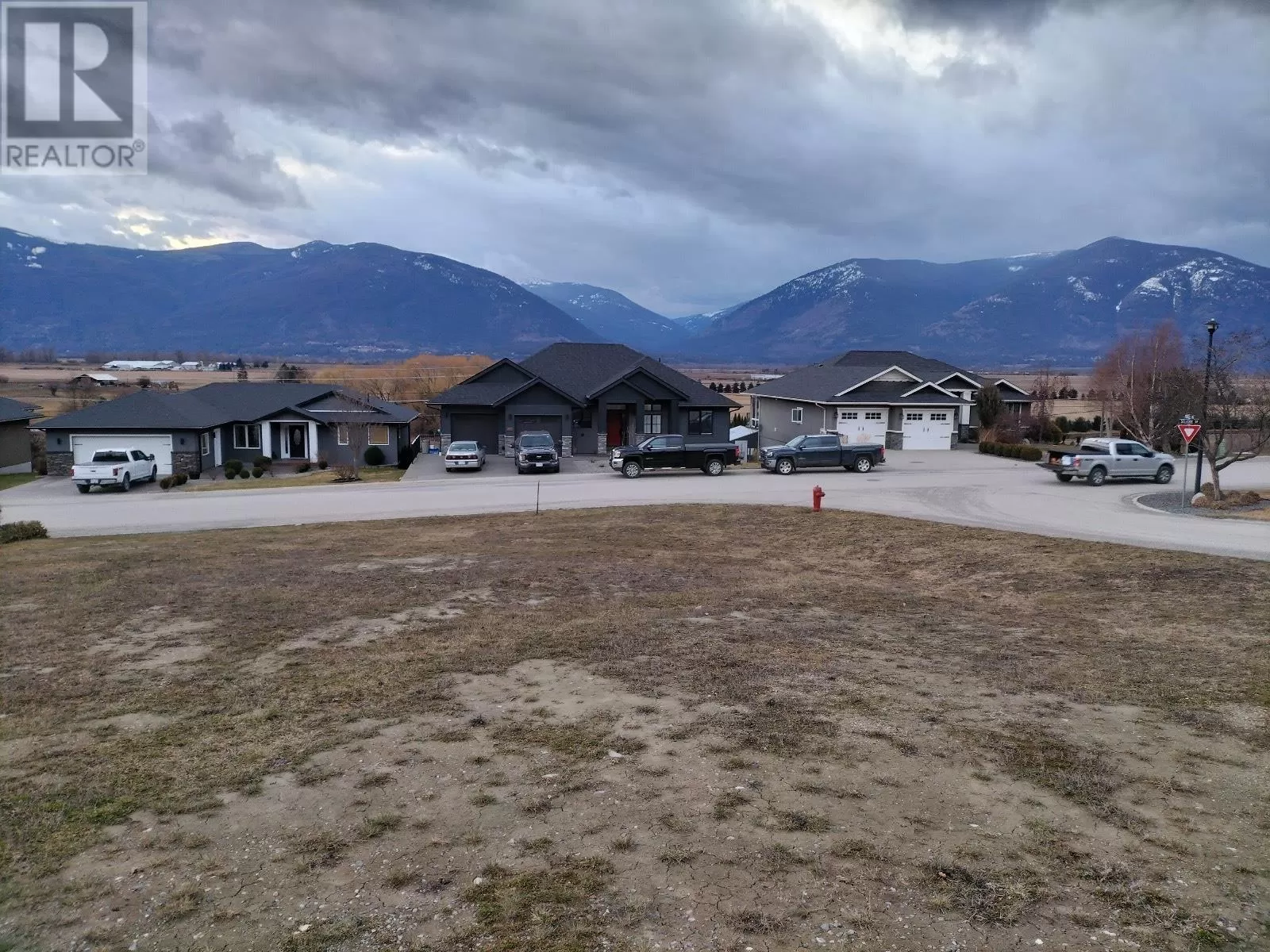 Other for rent: 1002 Selkirk Drive, Creston, British Columbia V0B 1G3