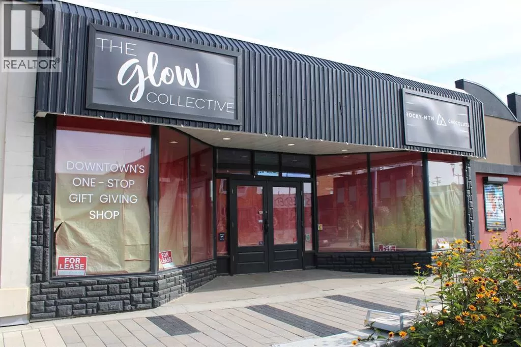 Retail for rent: 10020 100 Avenue, Grande Prairie, Alberta T8V 0V3