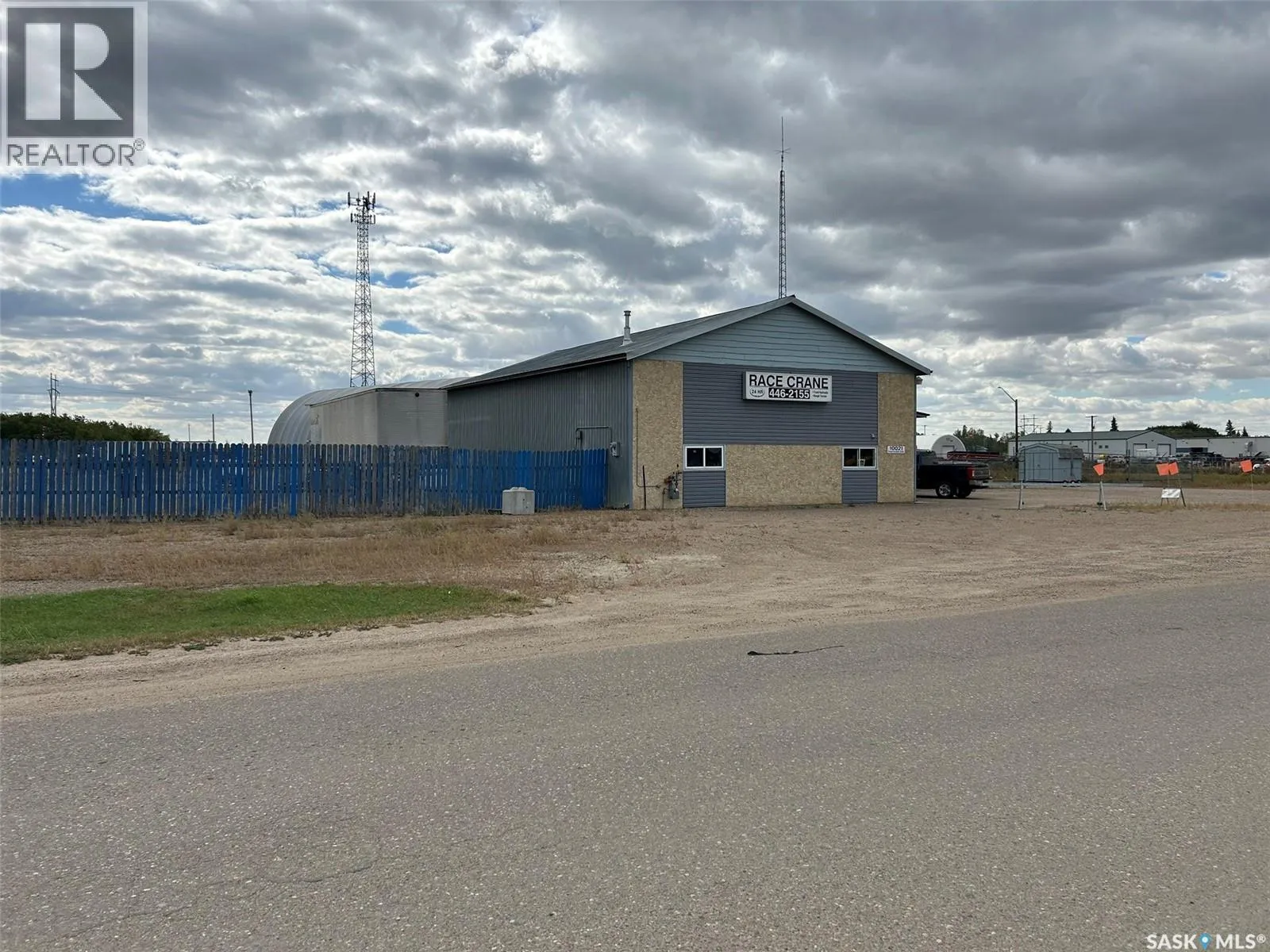 10021 - 10023 Thatcher Avenue, North Battleford, Saskatchewan S9A 3L1