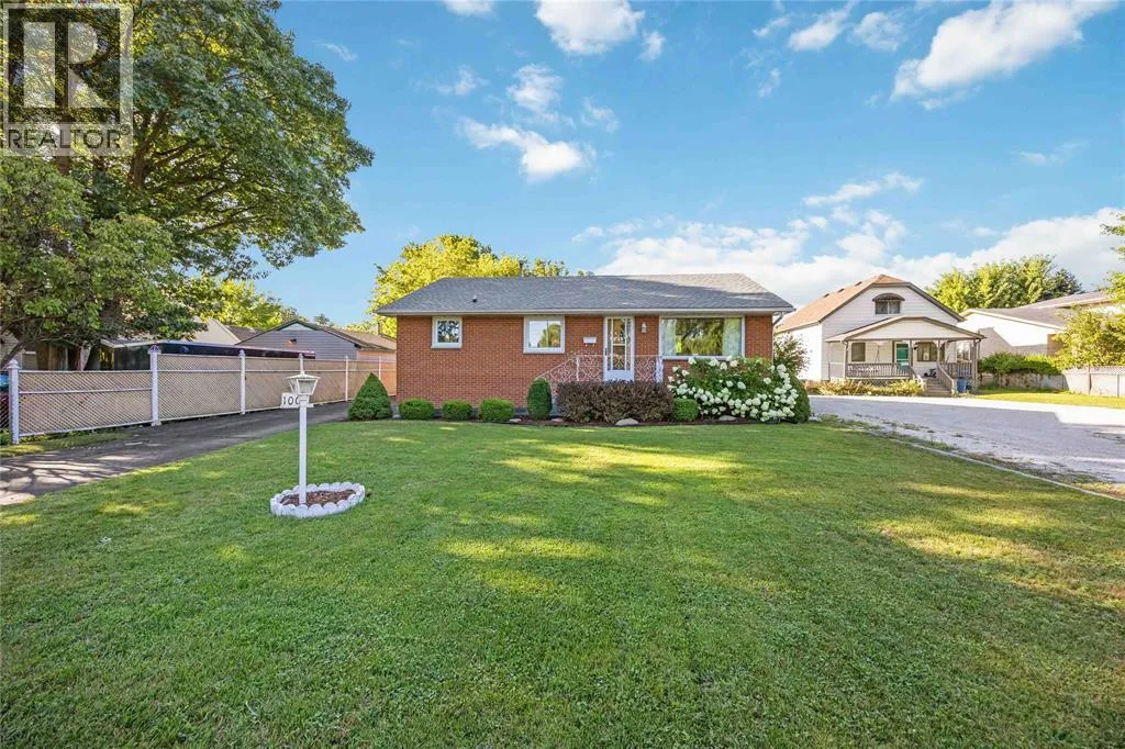 House for rent: 1003 Michigan Avenue, Sarnia, Ontario N7T 7B7