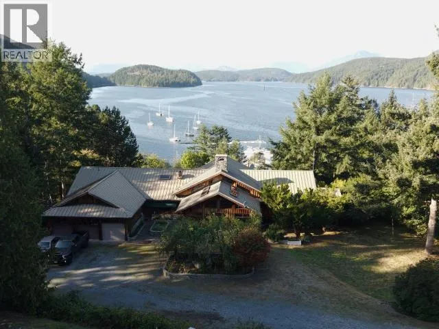 House for rent: 10032 Leslie Road, Powell River, British Columbia