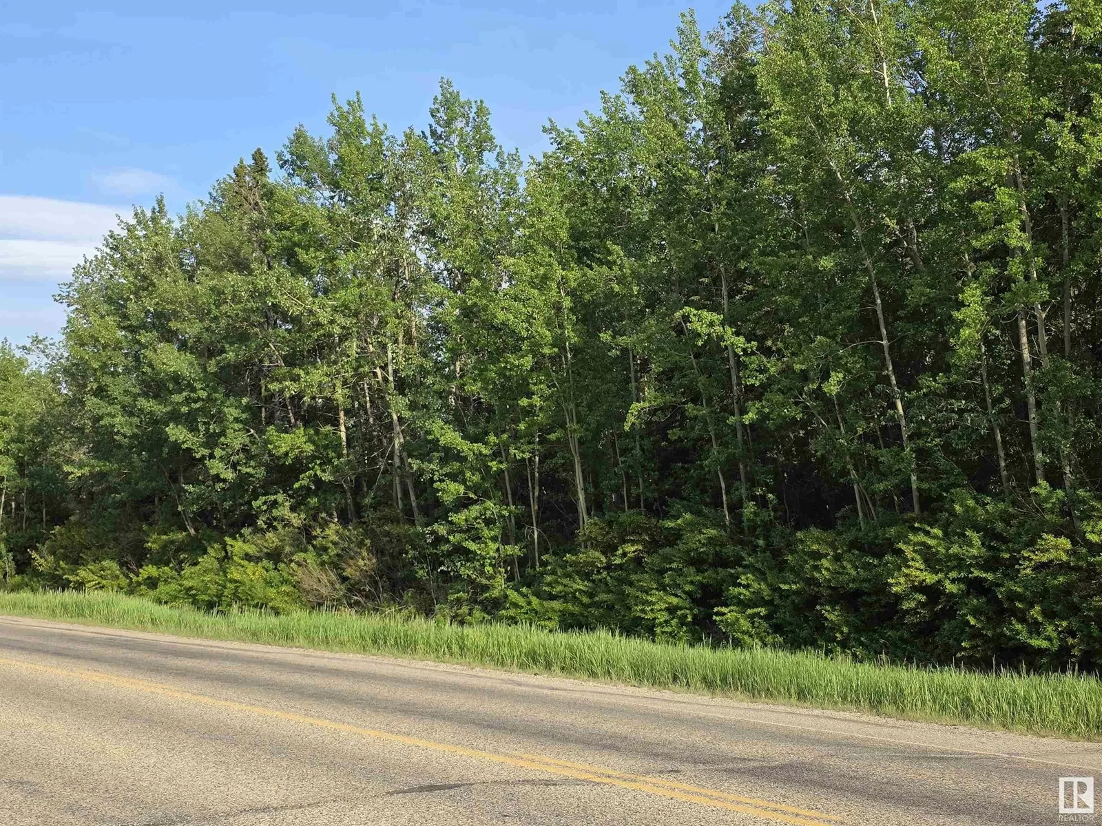 No Building for rent: 10035 Hwy 13, Rural Wetaskiwin County, Alberta T0C 2V0