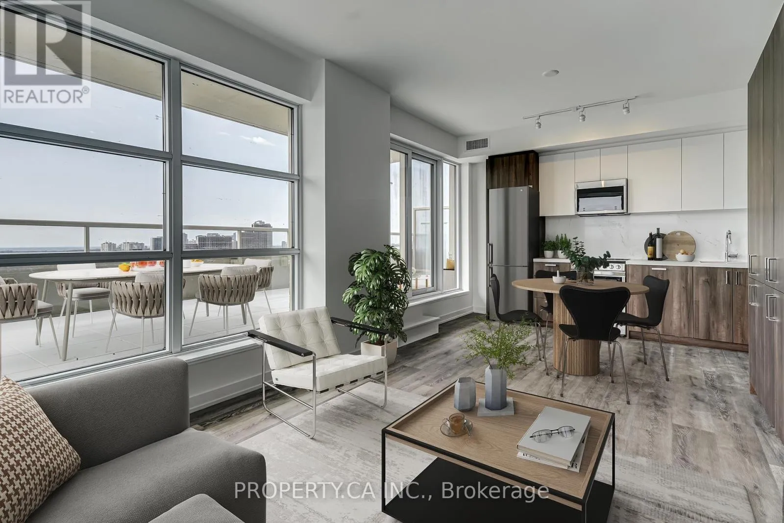 Apartment for rent: 1004 - 1787 St Clair Avenue W, Toronto, Ontario M6N 1J3