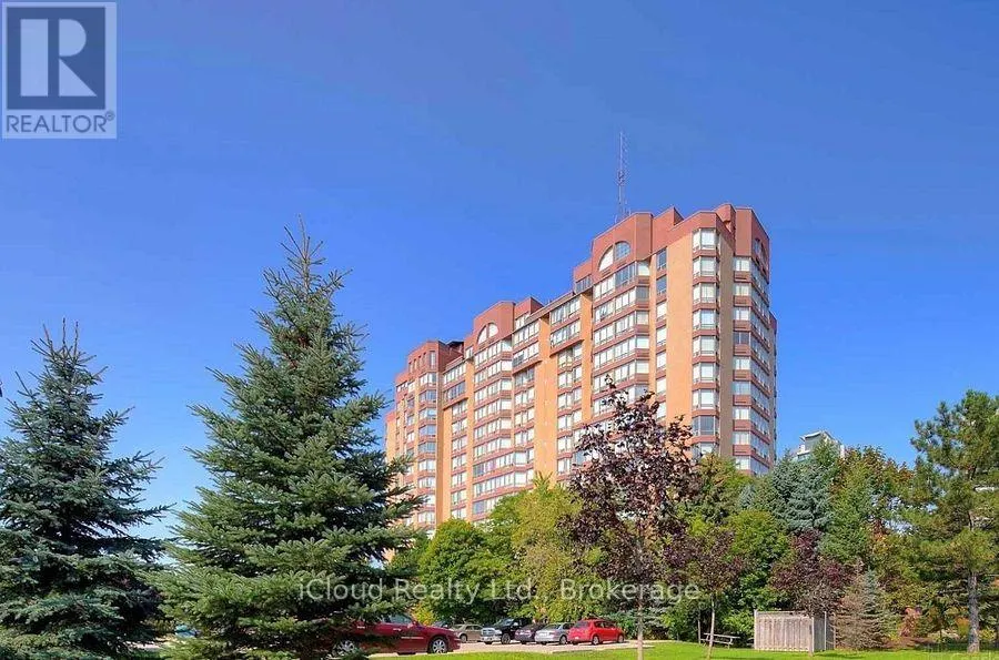 Apartment for rent: 1004 - 25 Fairview Road W, Mississauga, Ontario L5B 3Y8