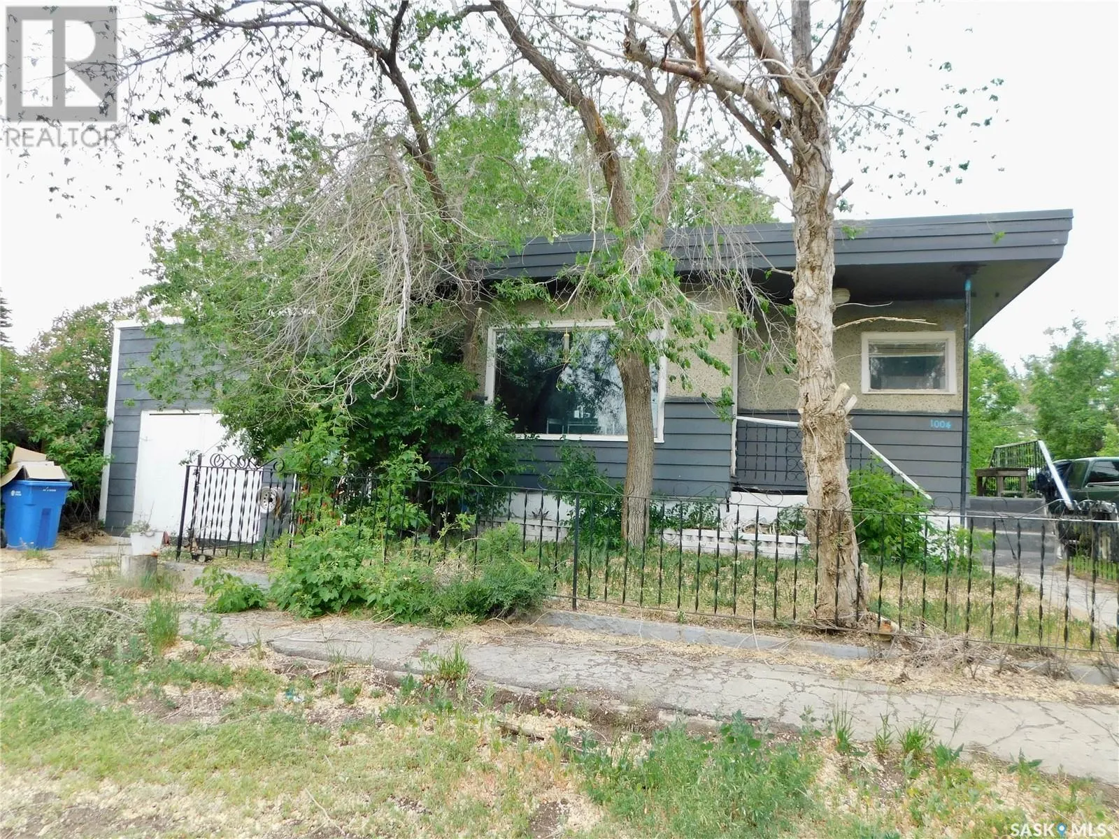 House for rent: 1004 2nd Street N, Rockglen, Saskatchewan S0H 3R1