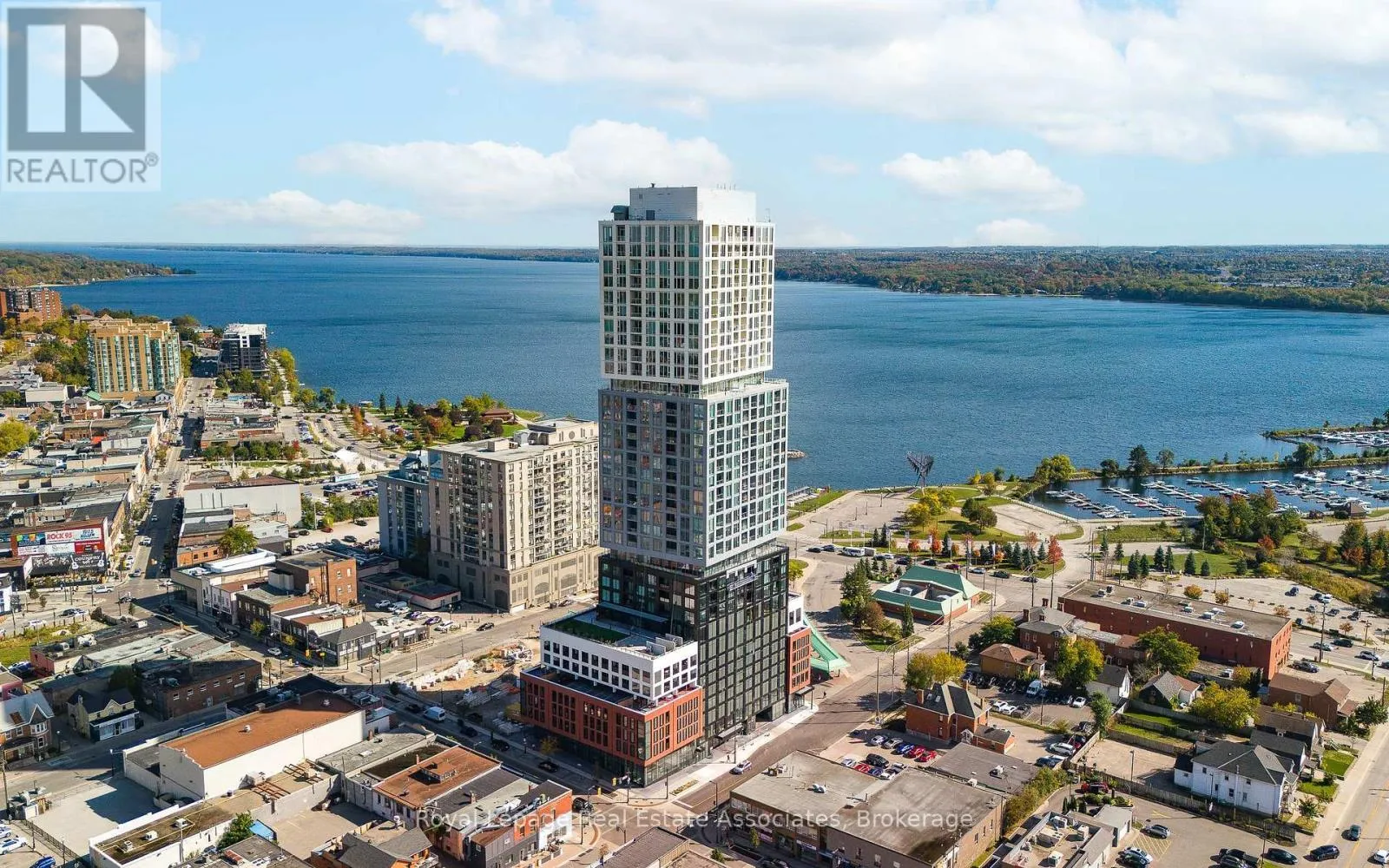 Apartment for rent: 1005 - 39 Mary Street, Barrie, Ontario L4N 1S9