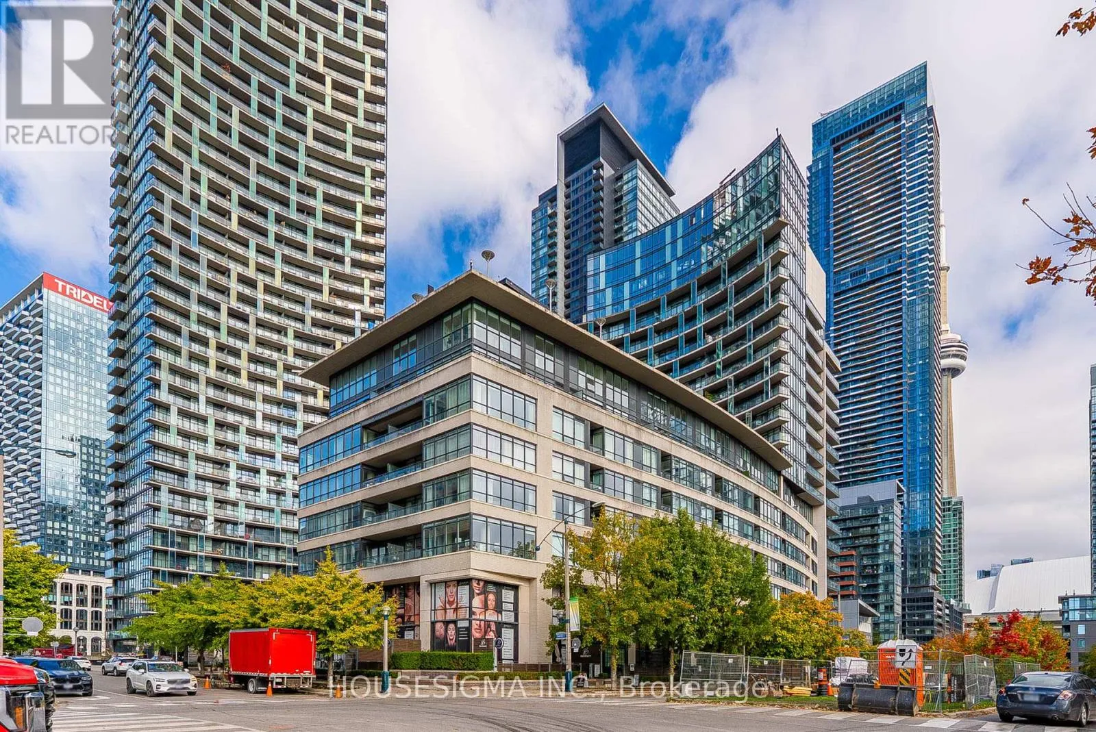 Apartment for rent: 1005 - 8 Telegram Mews, Toronto, Ontario M5V 3Z5