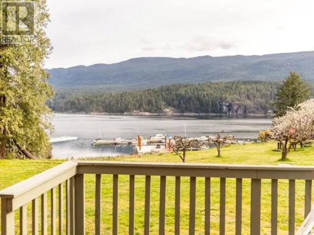 House for rent: 10052 Malaspina Rd, Powell River, British Columbia V8A 0G3