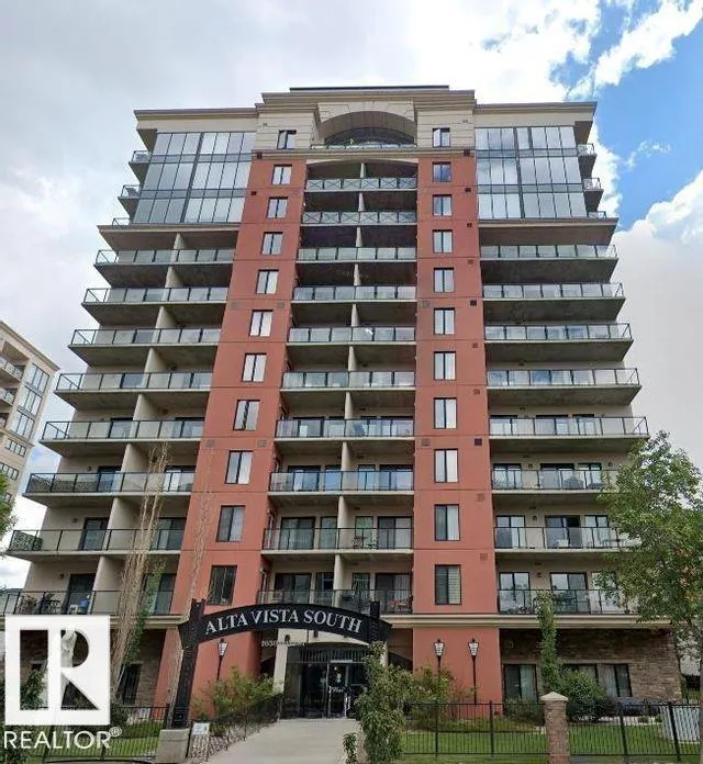 Apartment for rent: 1006 10319 111 St Nw, Edmonton, Alberta T5K 0A2