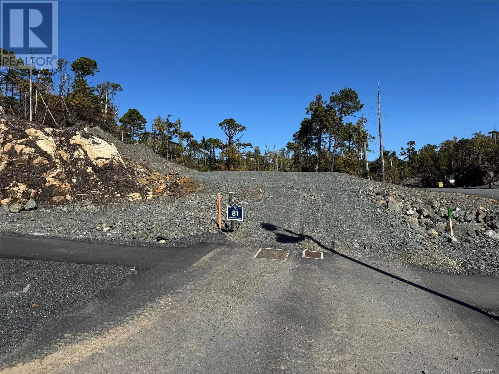 1008 Raven Lane, Ucluelet, British Columbia V0R 3A0