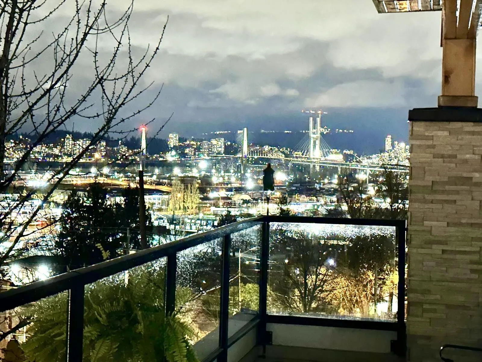 House for rent: 10088 121 Street, Surrey, British Columbia V3V 4K5