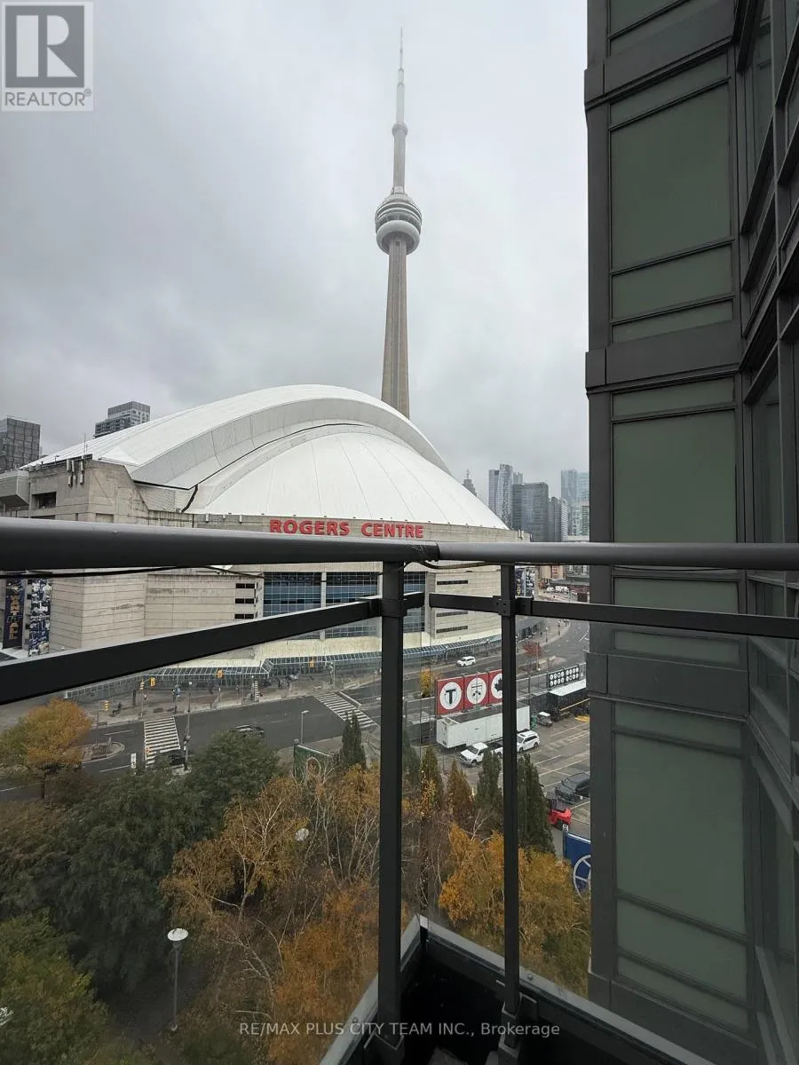 Apartment for rent: 1009 - 5 Mariner Trail, Toronto, Ontario M5V 3V6