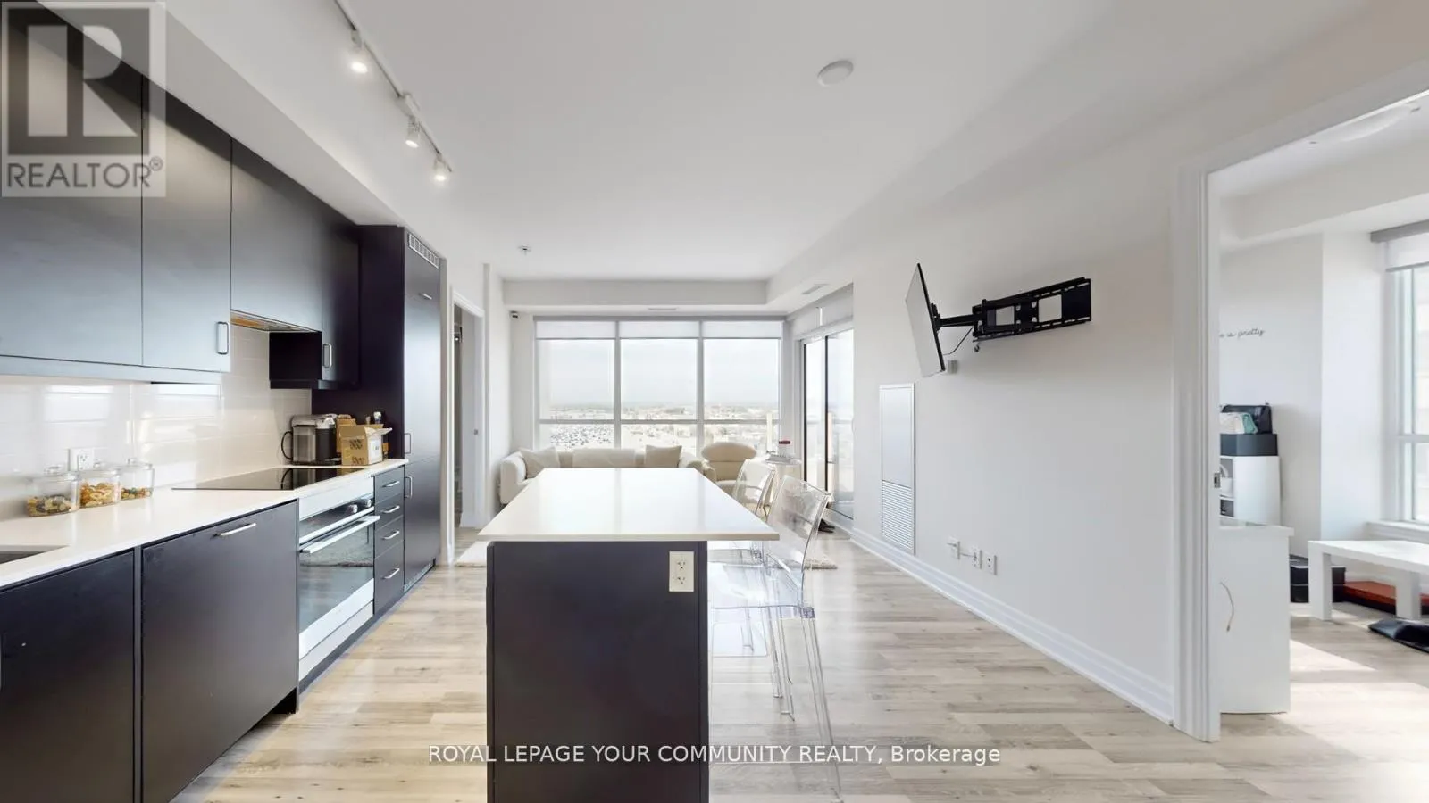 Apartment for rent: 1009 - 9075 Jane Street, Vaughan, Ontario L4K 0L7