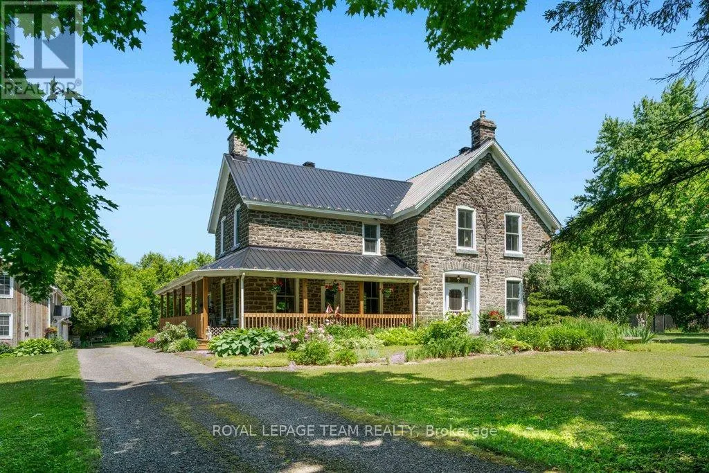 House for rent: 10095 Shaw Road, North Dundas, Ontario K0E 1S0