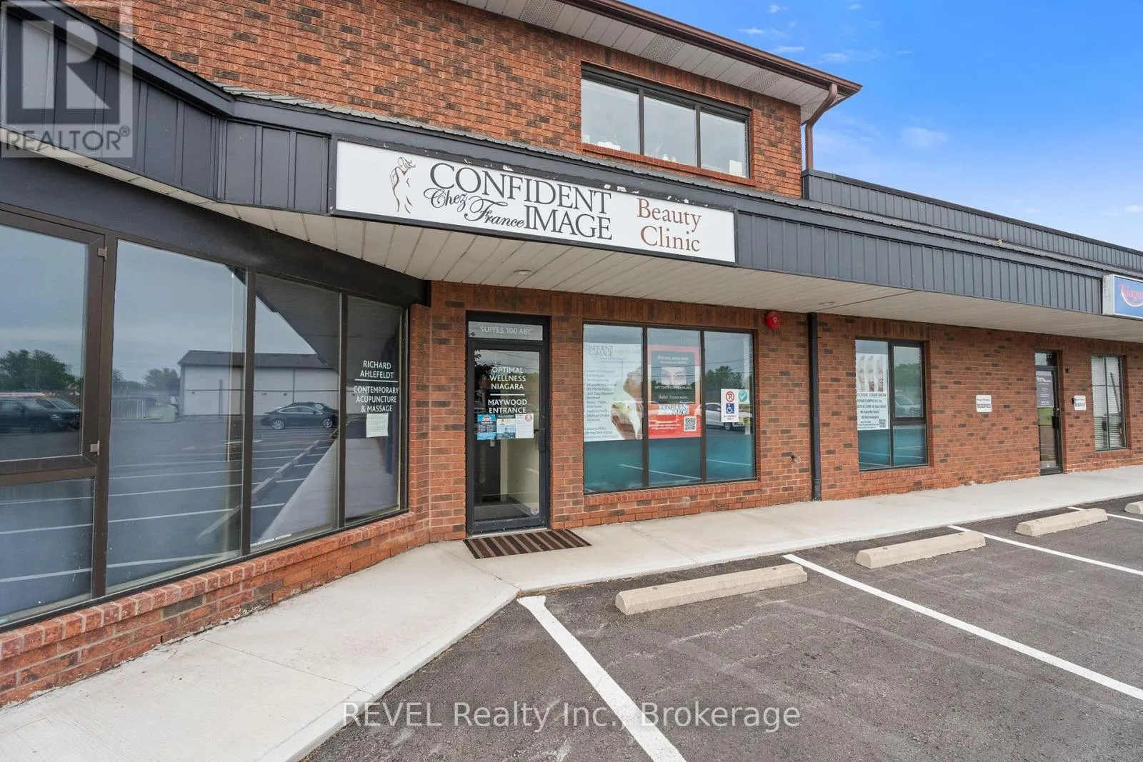 100b - 36 Hiscott Street, St. Catharines, Ontario L2R 1C8