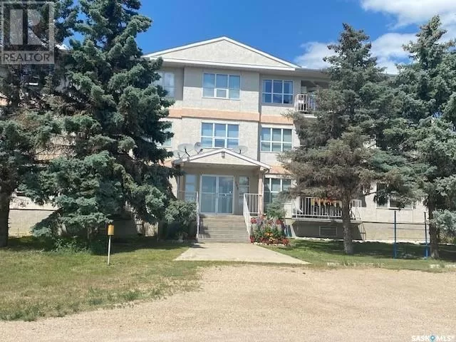 Apartment for rent: 101 102 1st Avenue, Caronport, Saskatchewan S0H 0S0