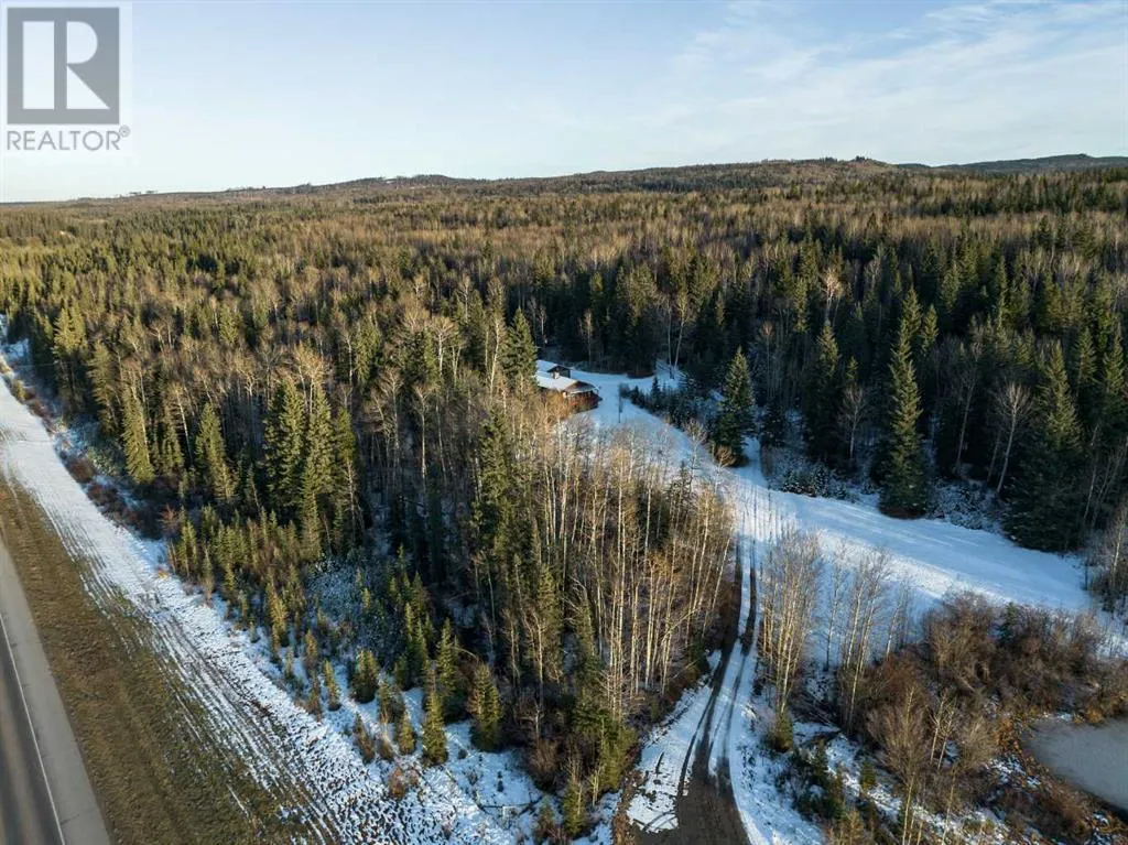 101 & 102, 941 Makenny Street, Hinton, Alberta T7V 1Y2