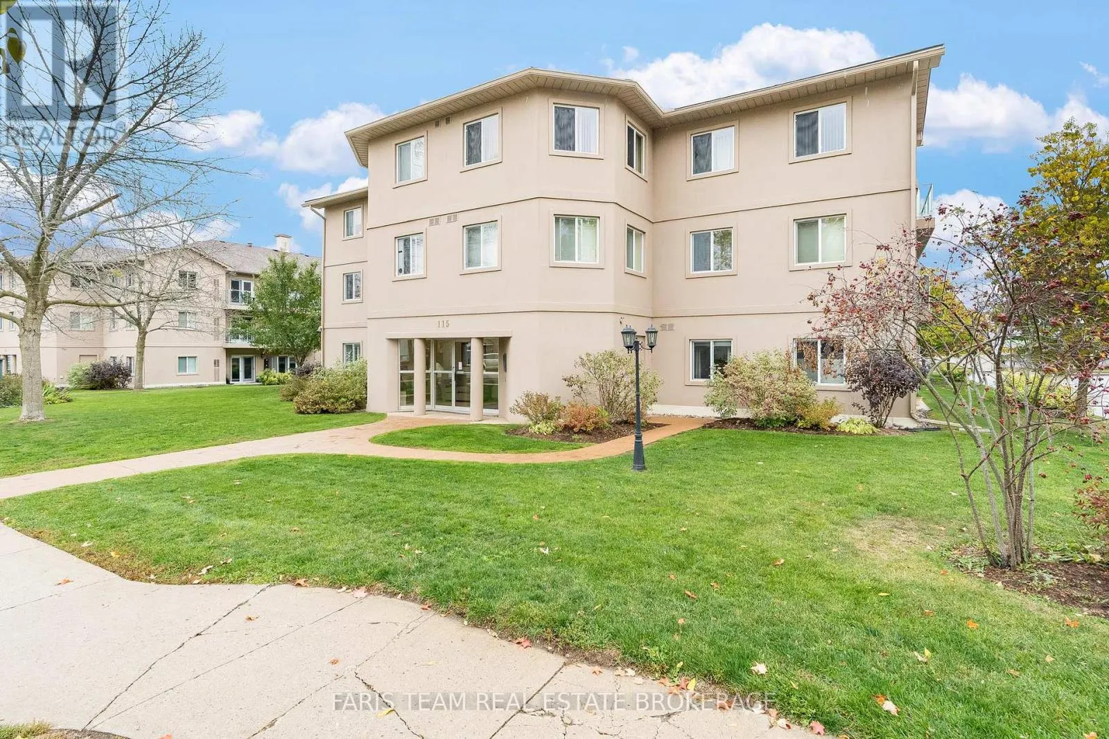 Apartment for rent: 101 - 115 Bond Street, Orillia, Ontario L3V 1J7