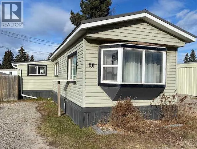 Mobile Home for rent: 101, 145 East River Road, Hinton, Alberta T7V 1S5