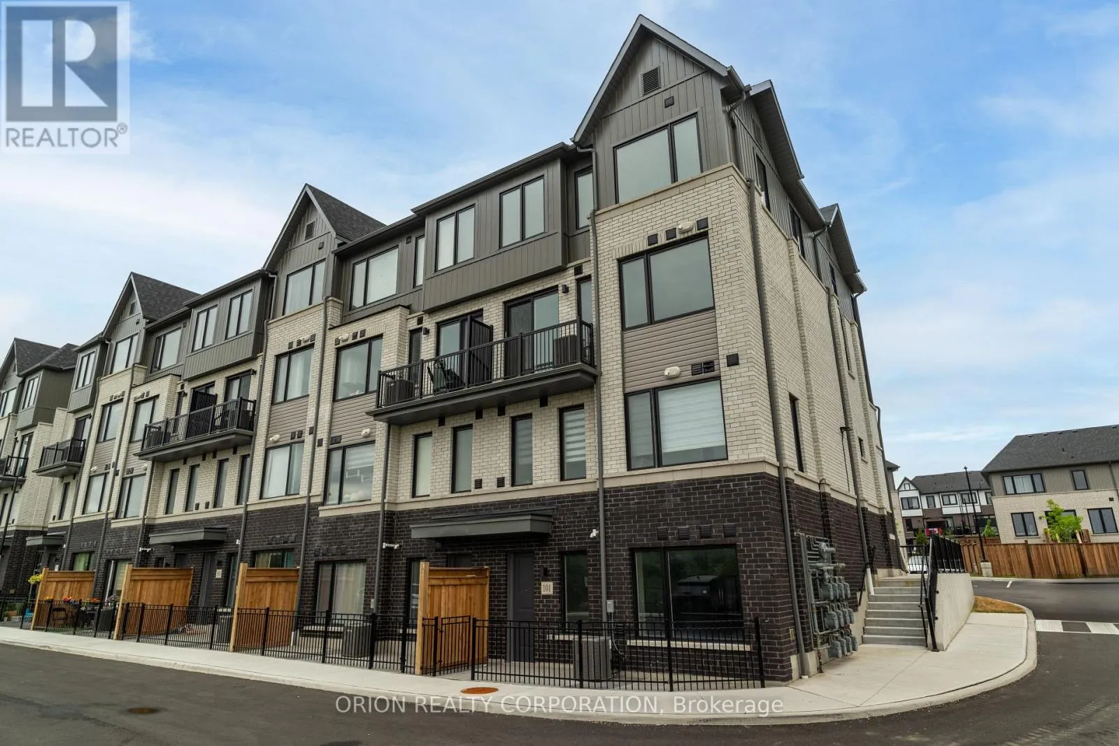 Row / Townhouse for rent: 101 - 160 Densmore Road, Cobourg, Ontario K9A 0X8