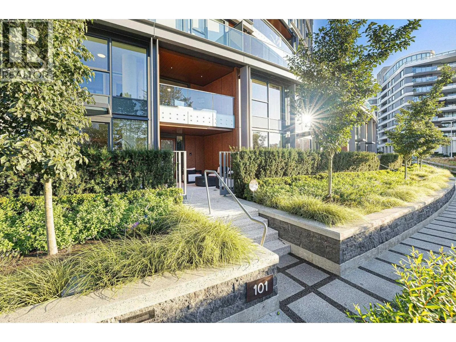 Row / Townhouse for rent: 101 1601 Quebec Street, Vancouver, British Columbia V6A 0J9