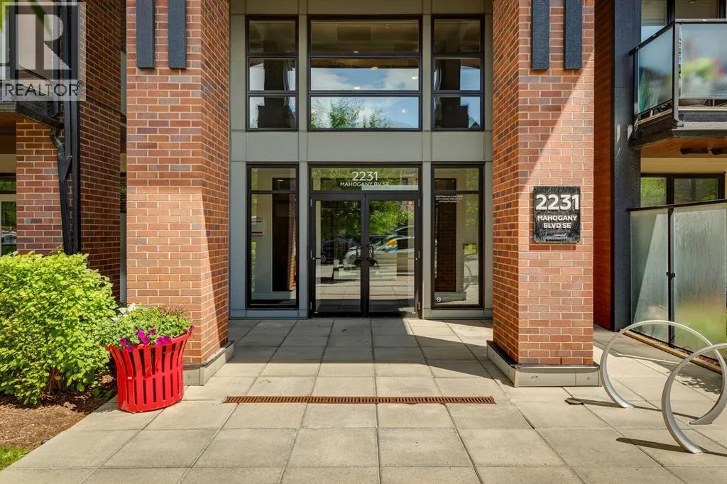 Apartment for rent: 101, 2231 Mahogany Boulevard Se, Calgary, Alberta T3M 3E1