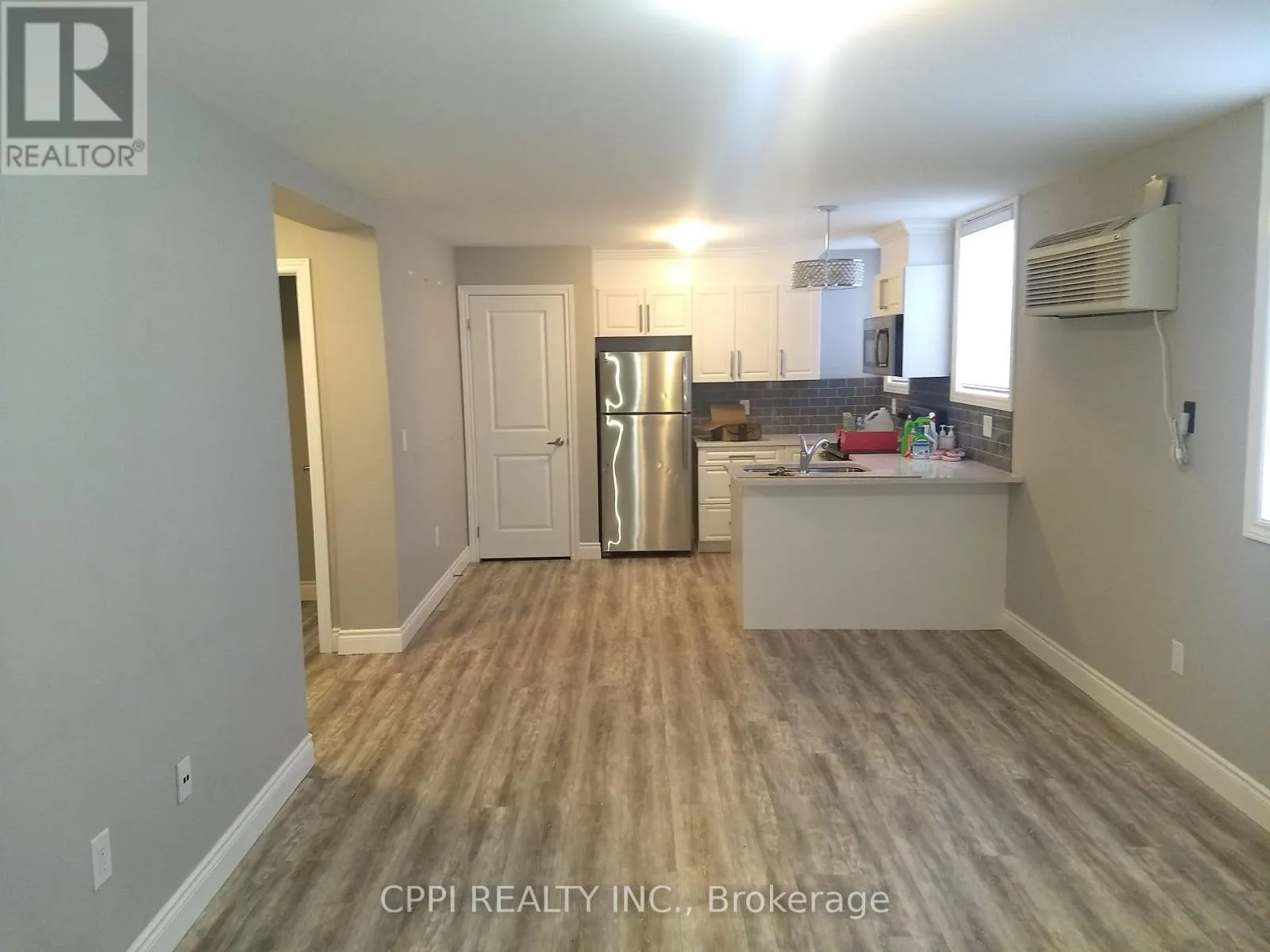 Other for rent: 101 - 255 Tresane Street, Oshawa, Ontario L1J 1T9