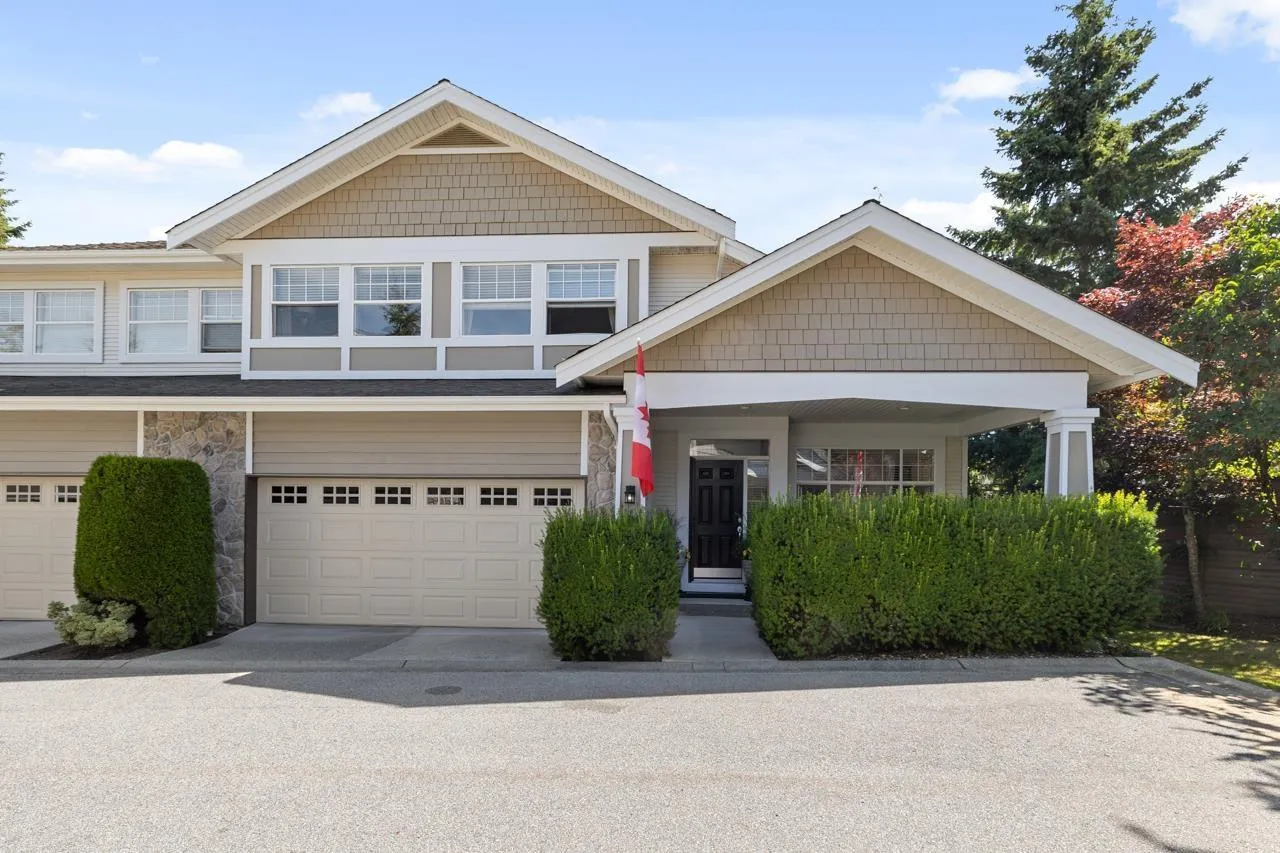 Row / Townhouse for rent: 101 3500 144 Street, Surrey, British Columbia V4P 3J6