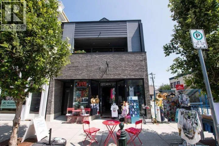 101 4876 Delta Street, Ladner, British Columbia V4K 2T8