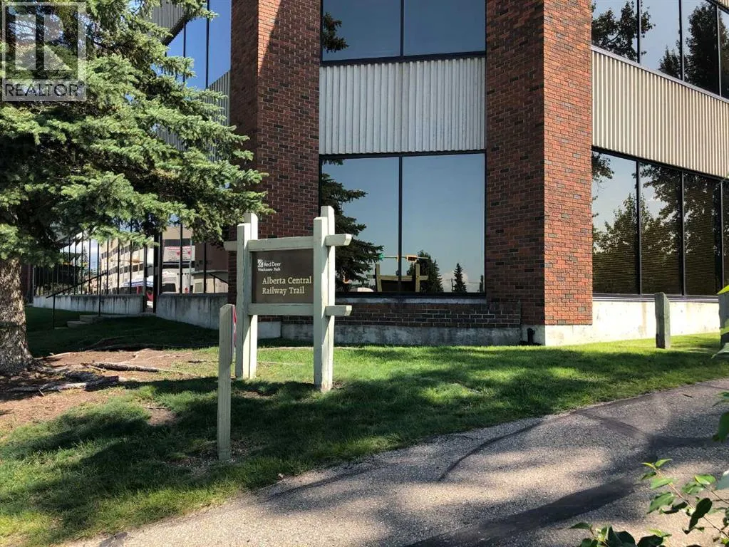 Commercial Mix for rent: 101, 5201 43 Street, Red Deer, Alberta T4N 4C4