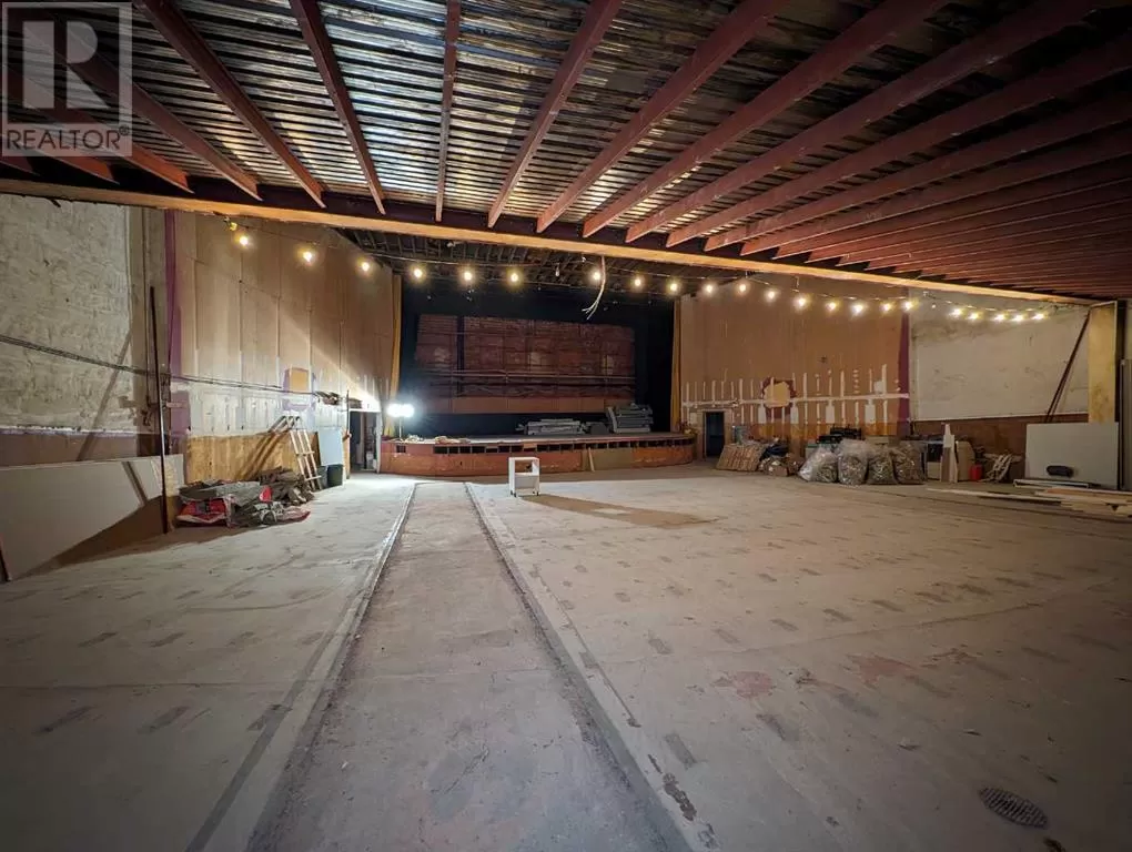 Commercial Mix for rent: 101, 533 4 Street Se, Medicine Hat, Alberta T1A 0K7