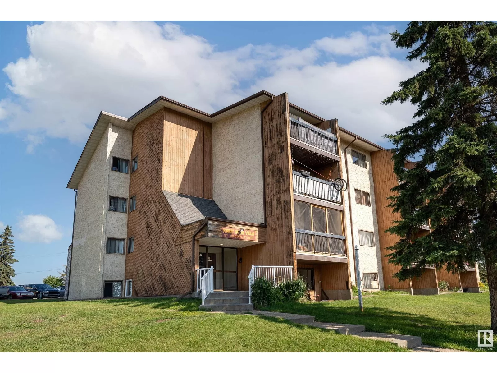 Apartment for rent: #101 57 Brown St, Stony Plain, Alberta T7Z 1P3