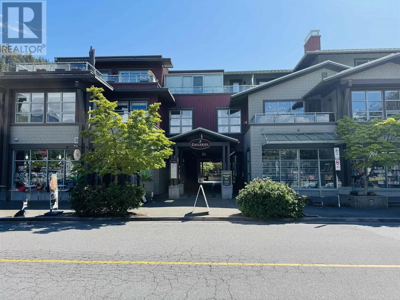 101 6388 Bay Street, West Vancouver, British Columbia V7W 2G9