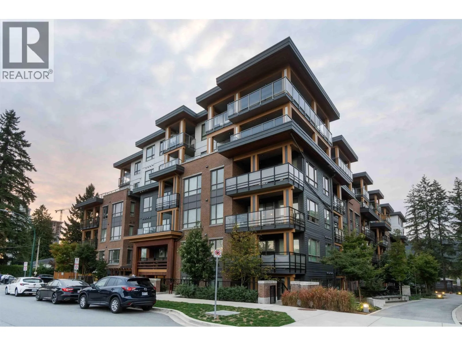 Apartment for rent: 101 721 Anskar Court, Coquitlam, British Columbia V3J 0L4