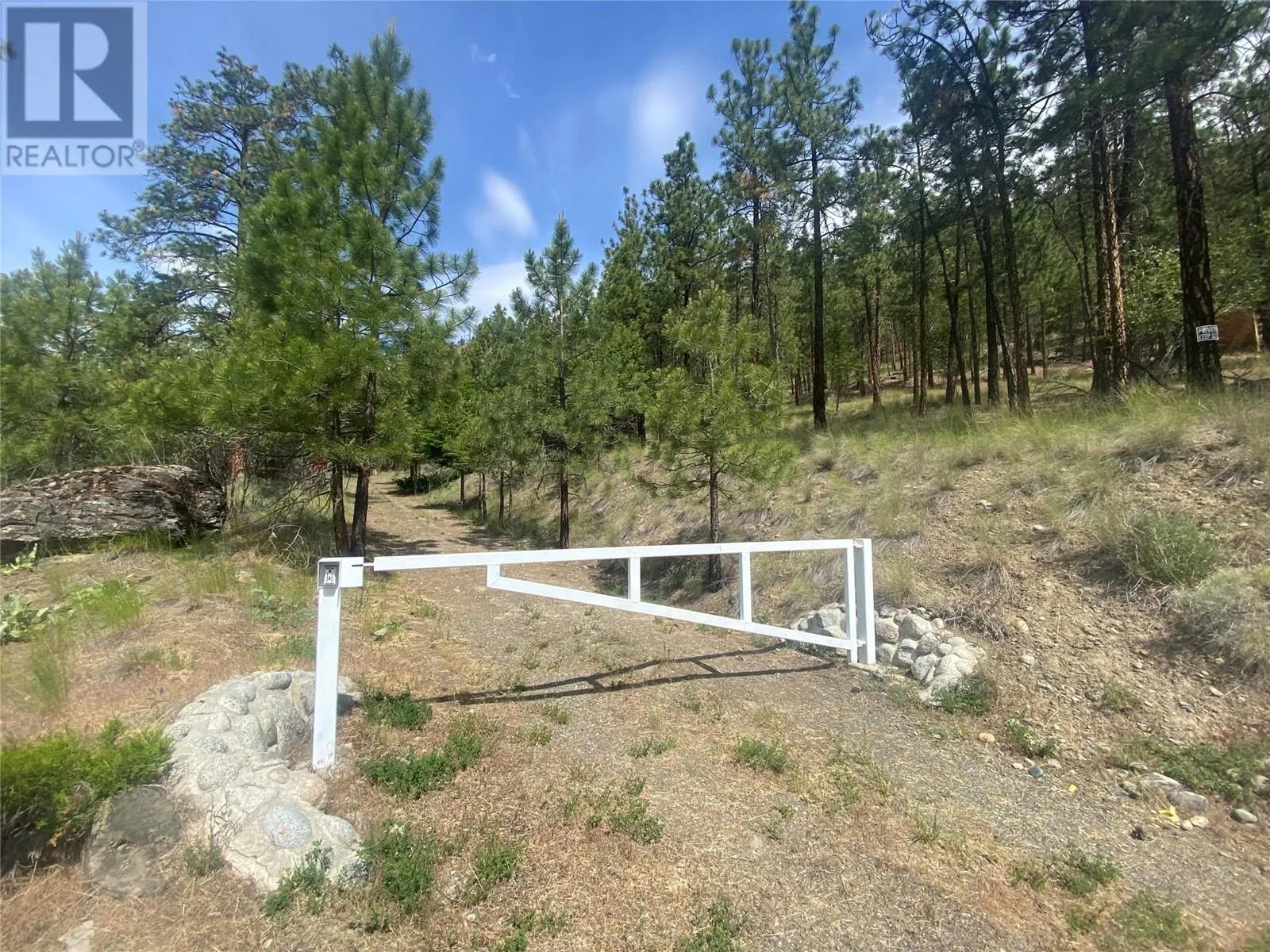 Other for rent: 101 Airport Road, Lillooet, British Columbia V0K 1V0