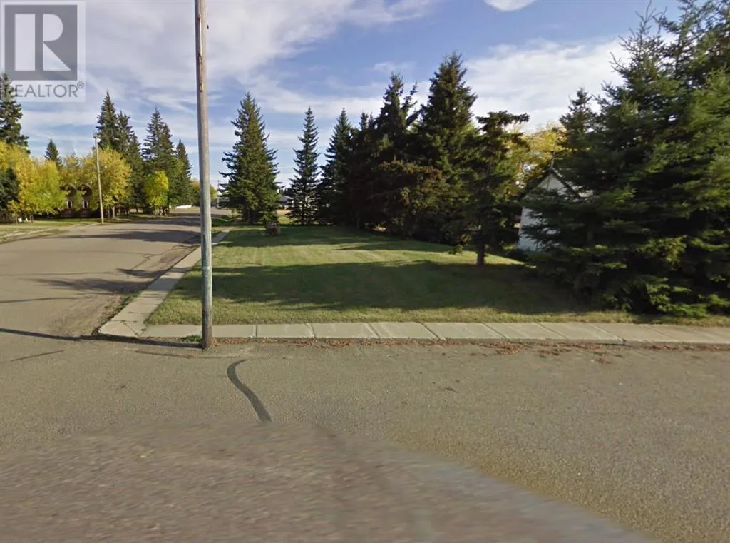 101 Center Street, Marwayne, Alberta T0B 2X0