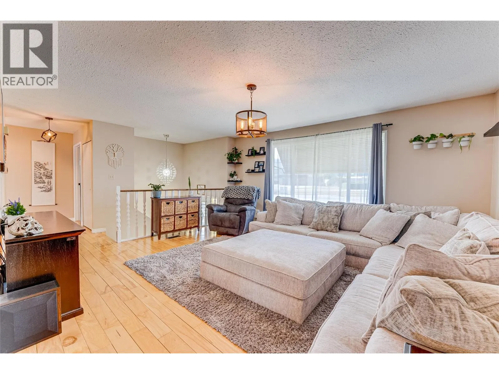 House for rent: 101 Crescent Drive, Enderby, British Columbia V0E 1V2