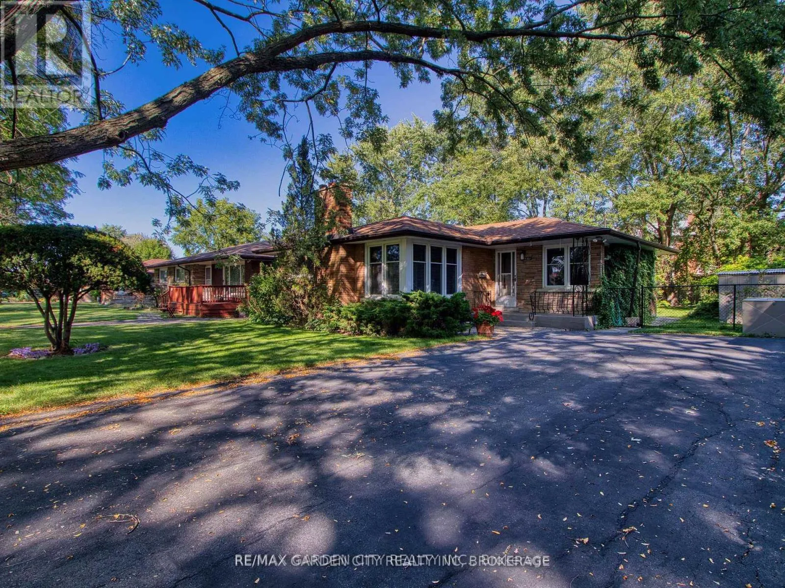 House for rent: 101 Masterson Avenue, St. Catharines, Ontario L2T 3P8