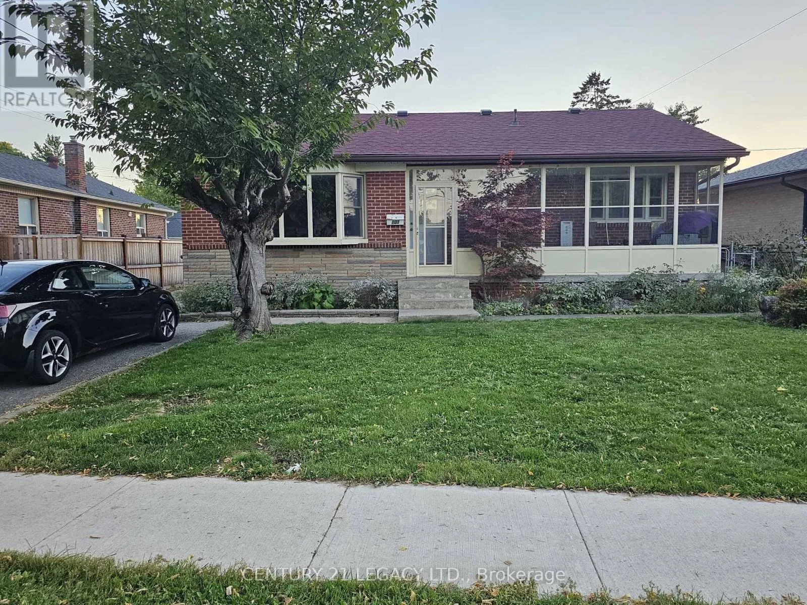 House for rent: 101 Mcmurchy Avenue S, Brampton, Ontario L6Y 1Y7