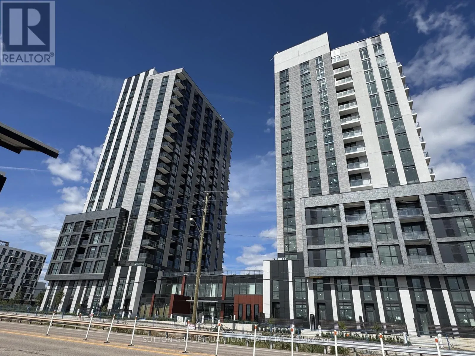 Apartment for rent: 1010 - 3071 Trafalgar Road, Oakville, Ontario L6H 8C6