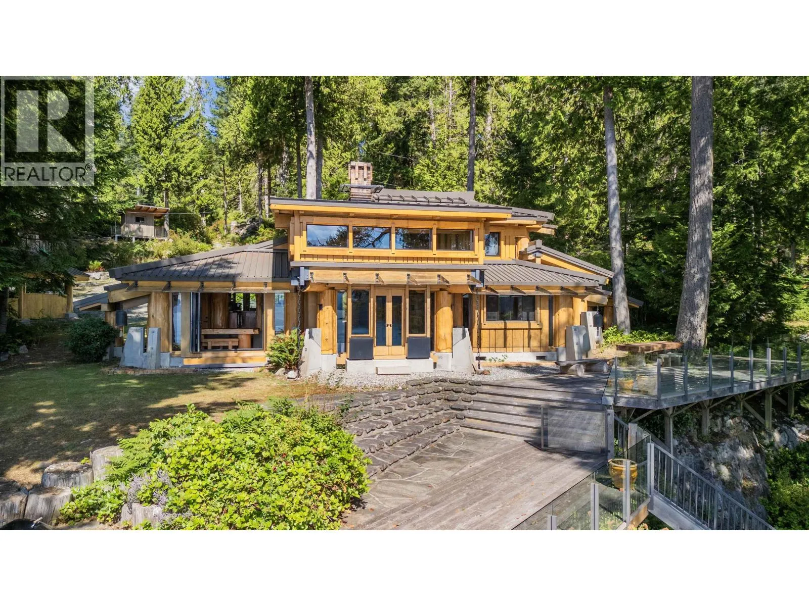 House for rent: 1010 Taki-te-si Road, Gambier Island, British Columbia V0N 1V0