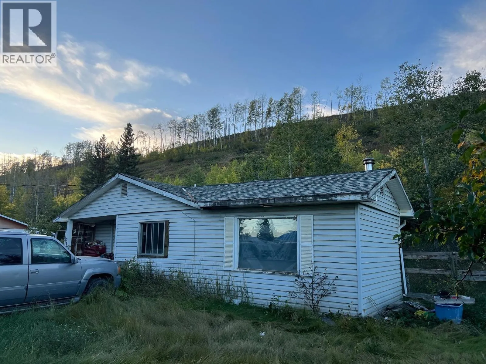 House for rent: 10109 Beattie Drive, Hudsons Hope, British Columbia V0C 1V0