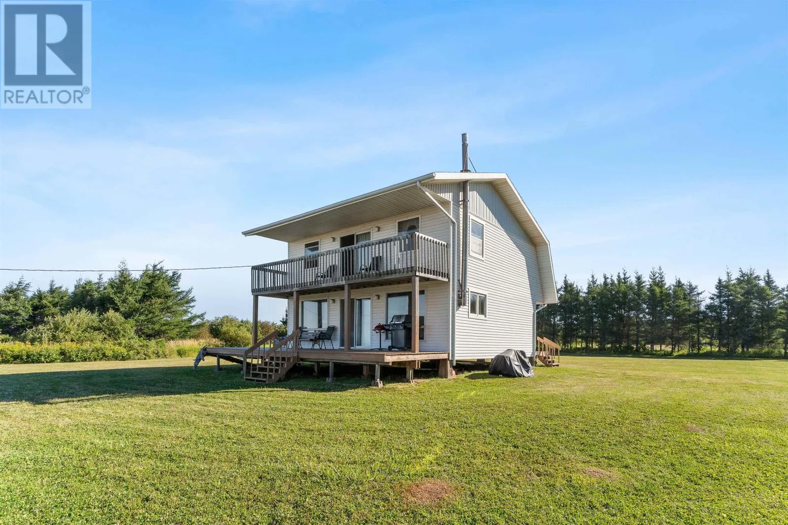 Recreational for rent: 10109 Route 11, St. Chrysostome, Prince Edward Island C0B 2E0
