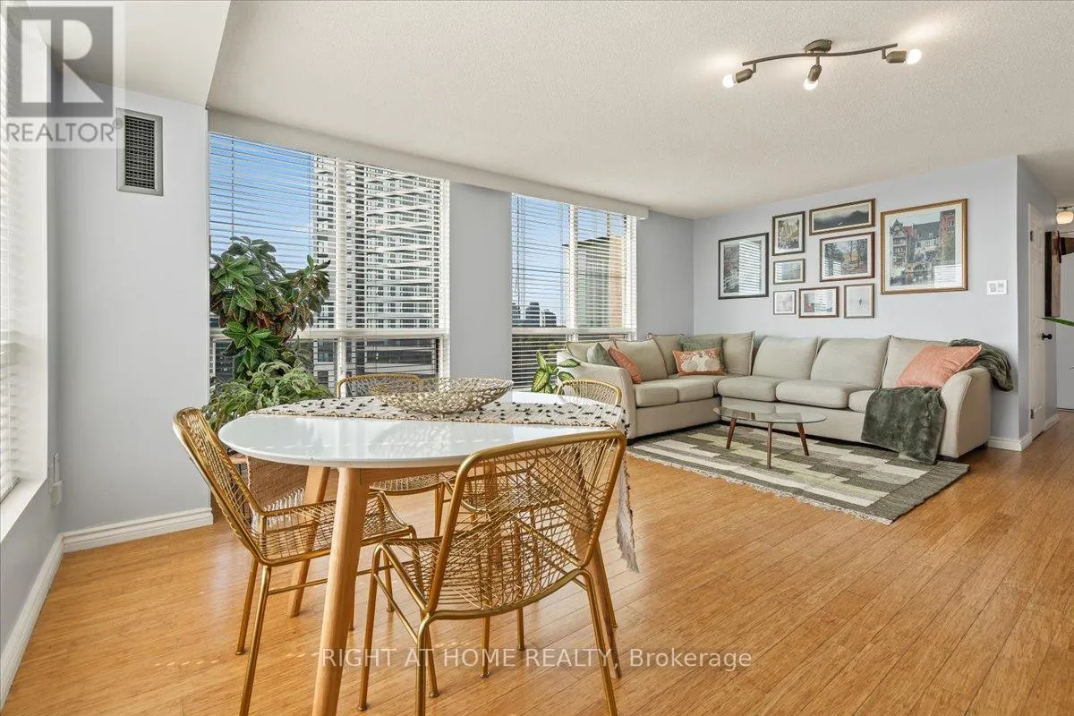 Apartment for rent: 1011 - 101 Subway Crescent, Toronto, Ontario M9B 6K4