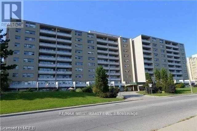 Apartment for rent: 1011 - 15 Albright Road, Hamilton, Ontario L8K 5J2