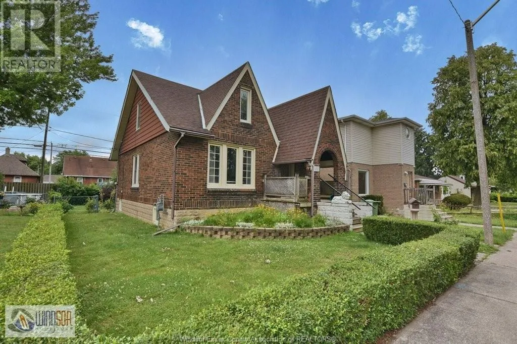 House for rent: 1011 Lena, Windsor, Ontario N9C 3K3