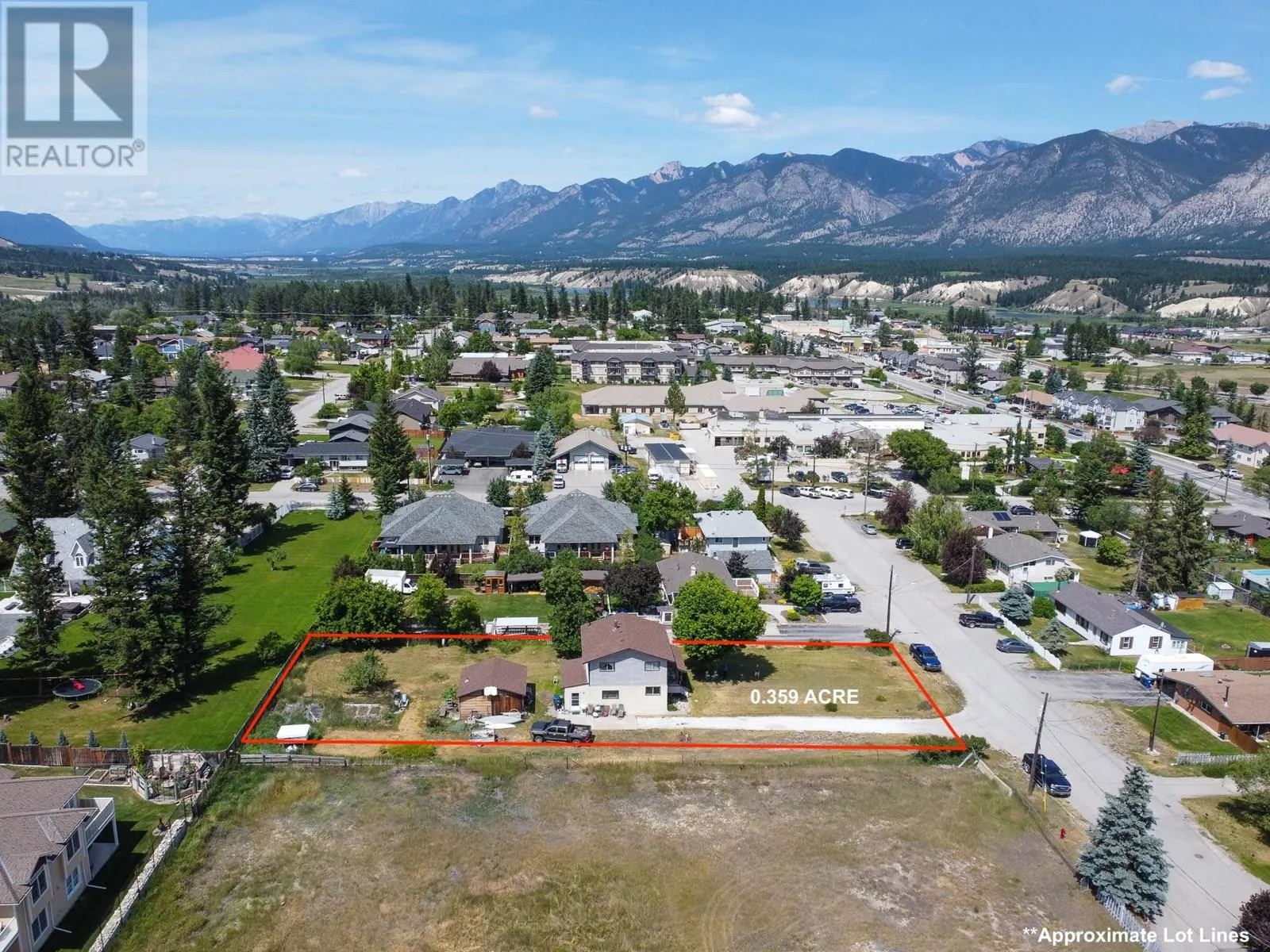 House for rent: 1012 11 Avenue, Invermere, British Columbia V0A 1K4